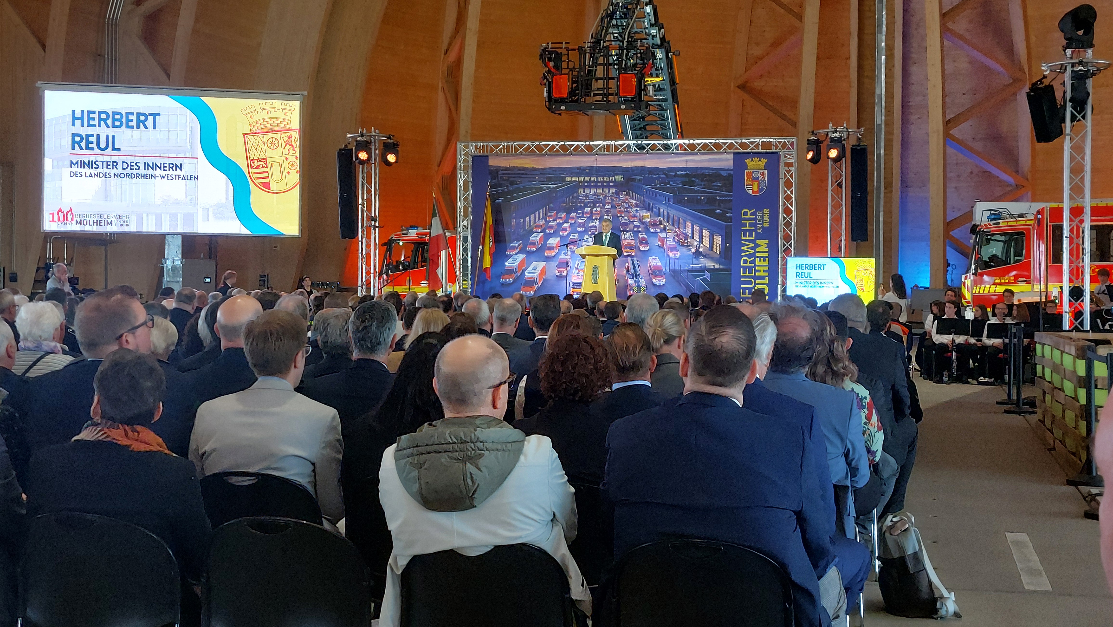 100-jähriges Jubiläum der Berufsfeuerwehr Mülheim